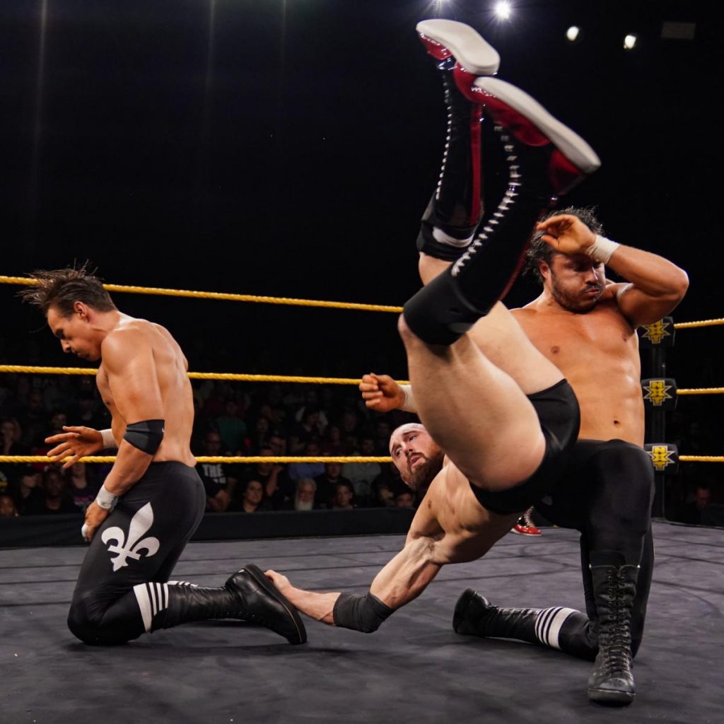 Oney Lorcan takes a double tam from Ever-Rise