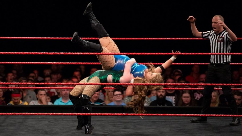 Isla Dawn suplexes Piper Niven