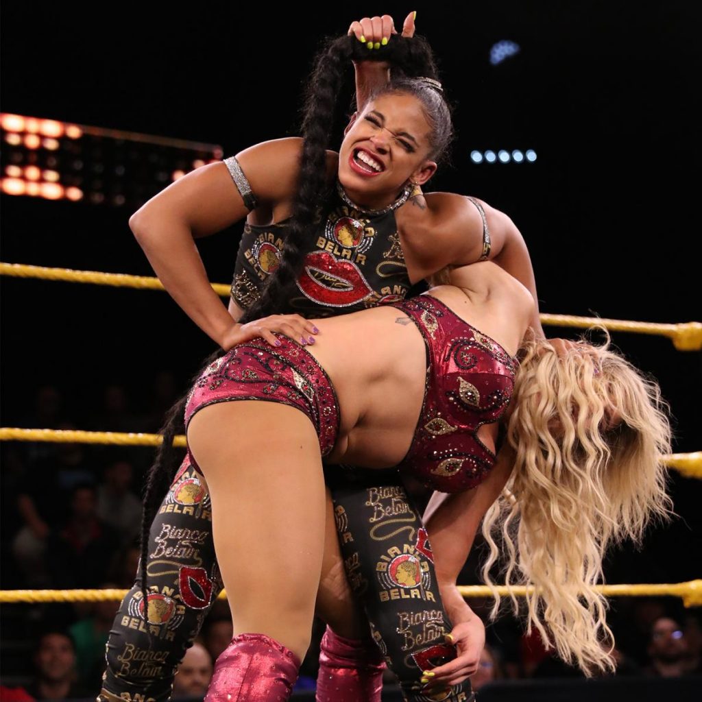 Bianca Belair stretches Charlotte Flair