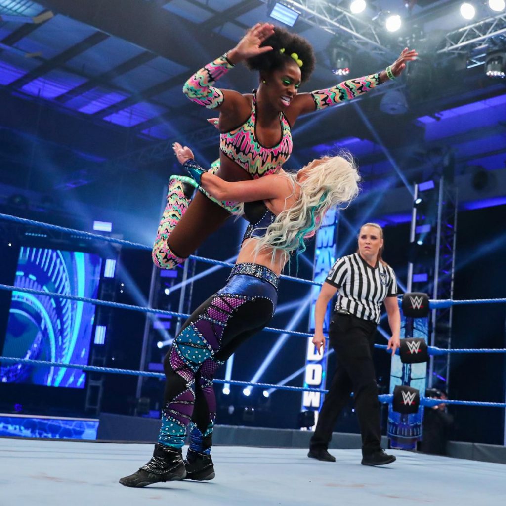 Naomi takes down Dana Brooke