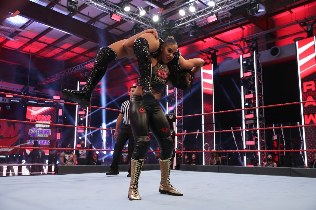 Bianca Belair delivers the K.O.D. to Billie Kay