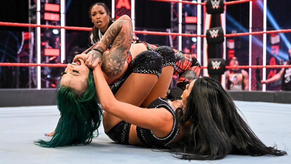 Billie Kay stretches Ruby Riott