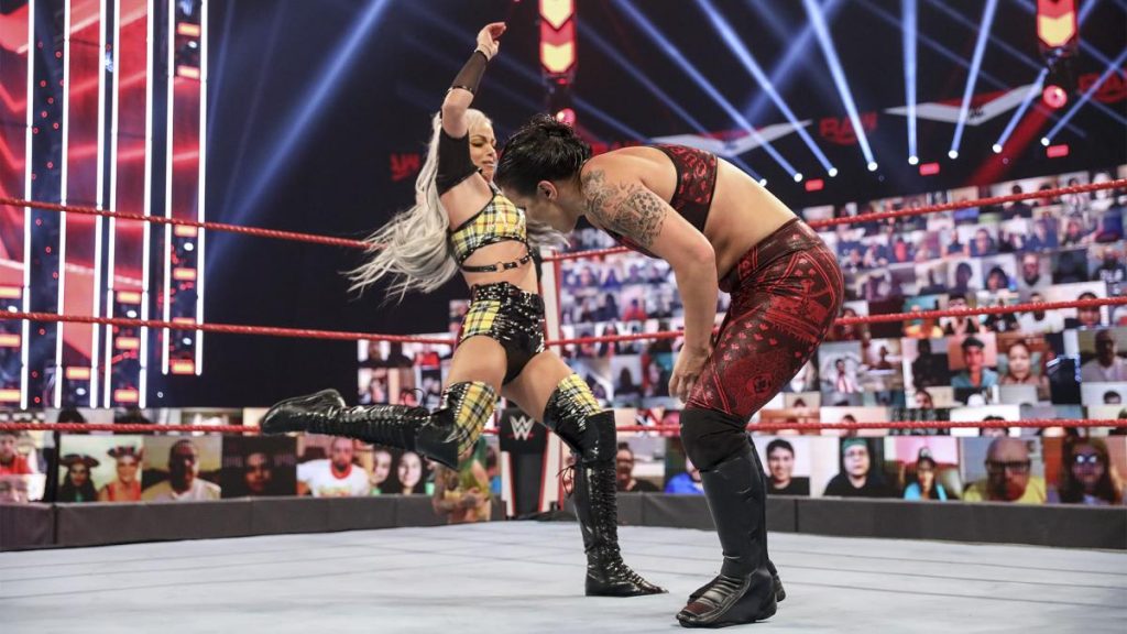 Liv Morgan kicks Shayna Baszler