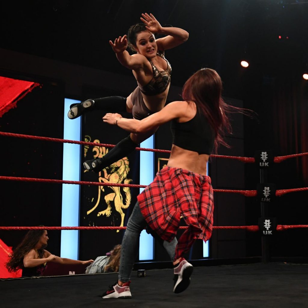 Aoife Valkyrie flies at Kay Lee Ray