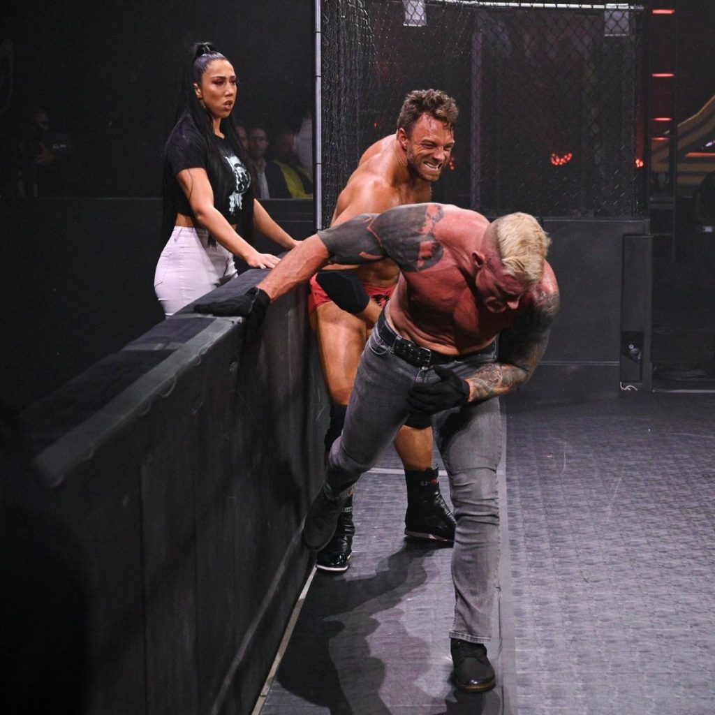 LA Knight interrupts Indi Hartwell and Dexter Lumis staring at each other