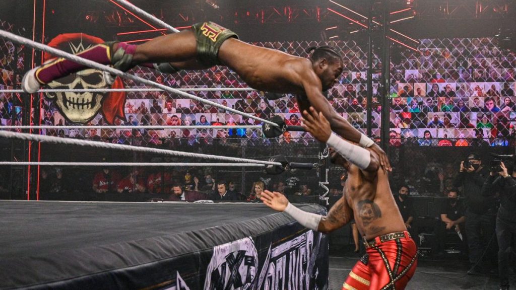 Leon Ruff dives onto Swerve