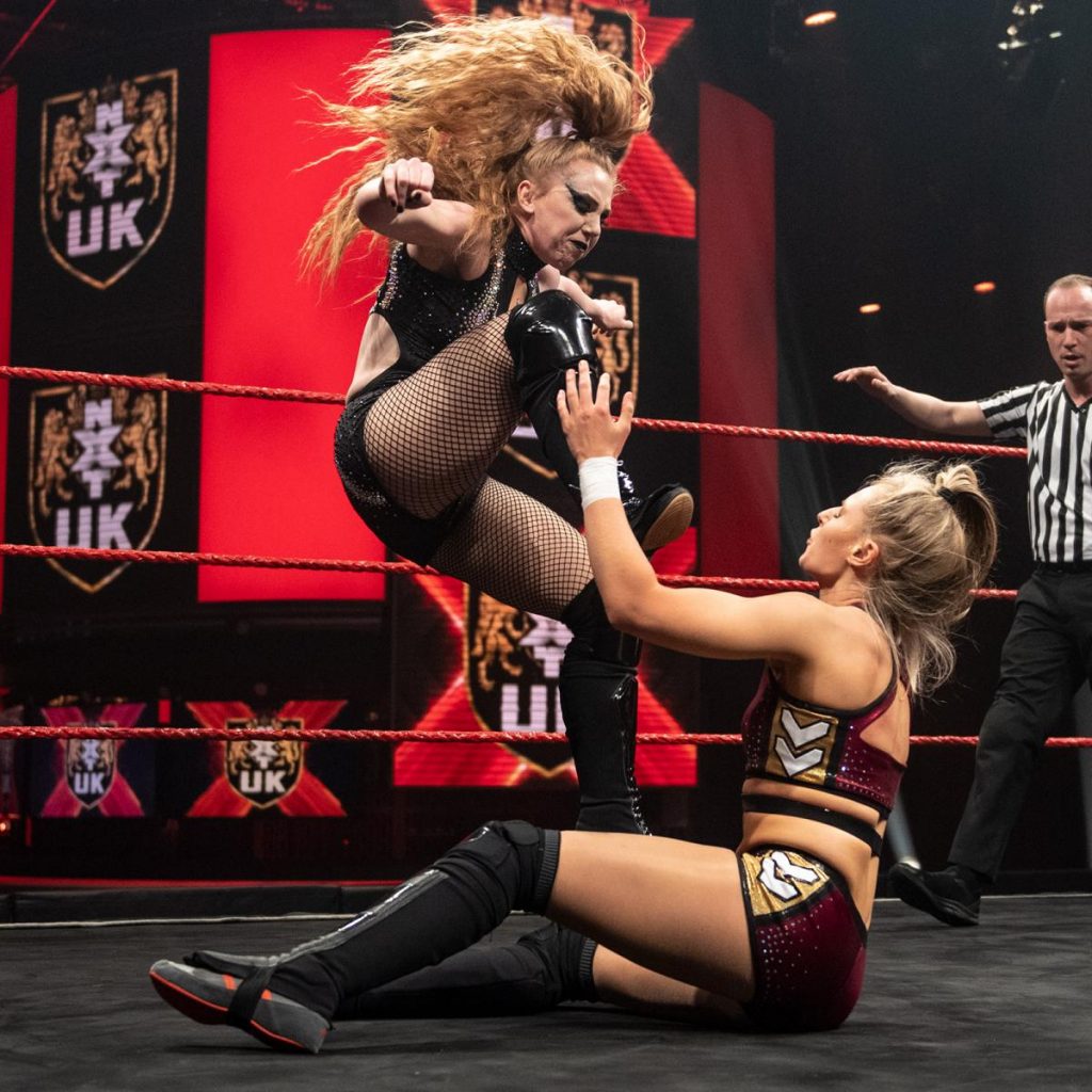 Isla Dawn knees Emilia McKenzie in the face