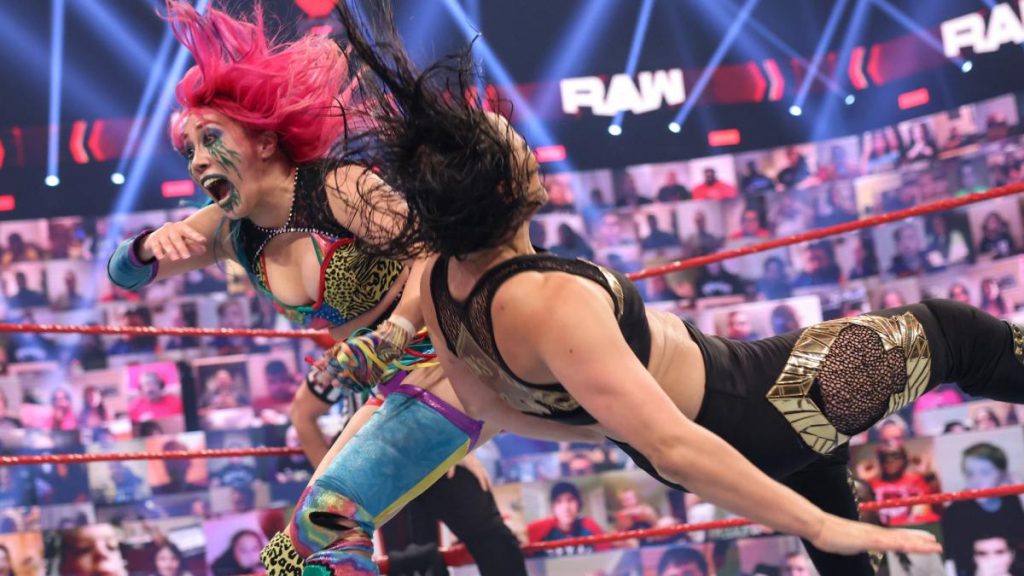Asuka takes down Shayna Baszler