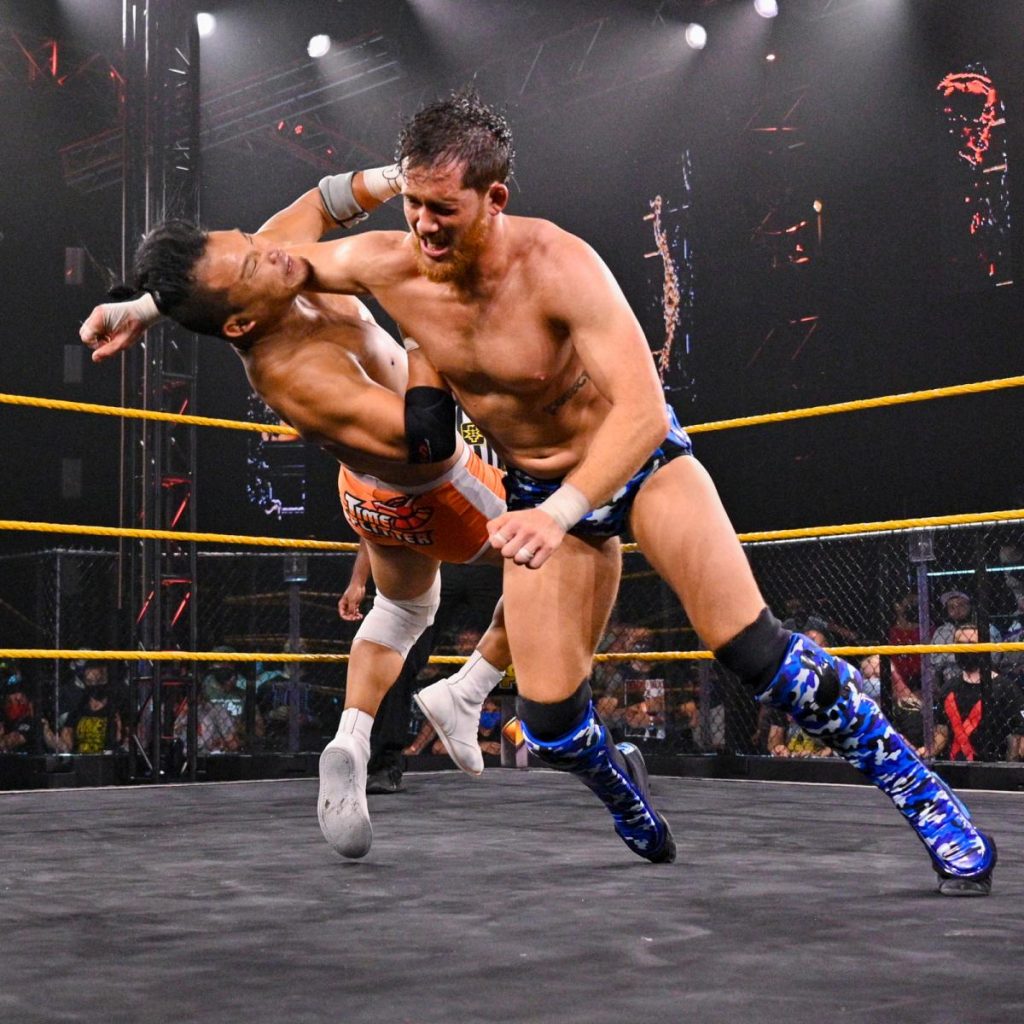 Kyle O'Reilly takes down Kushida