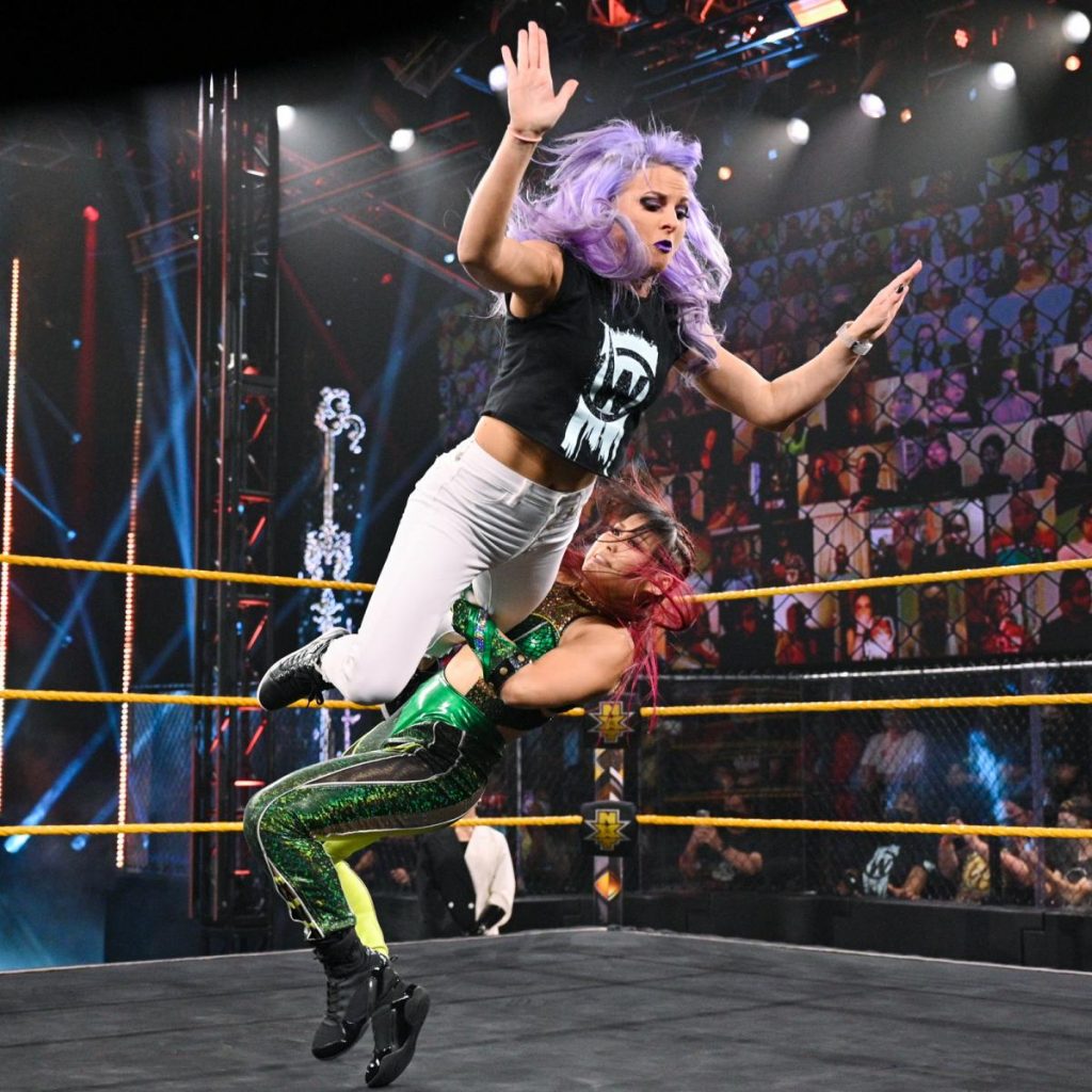 Io Shirai drops Candice LeRae on her face