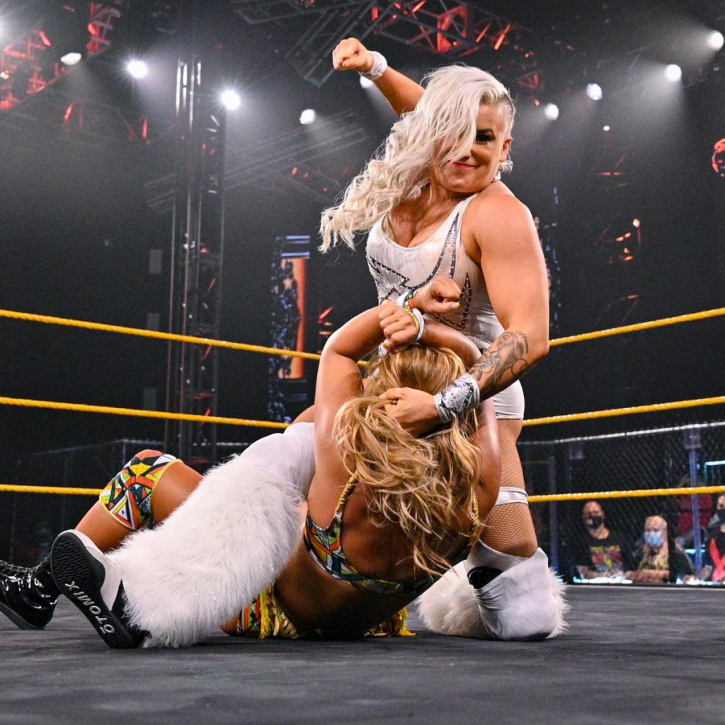 Franky Monet punches Elektra Lopez