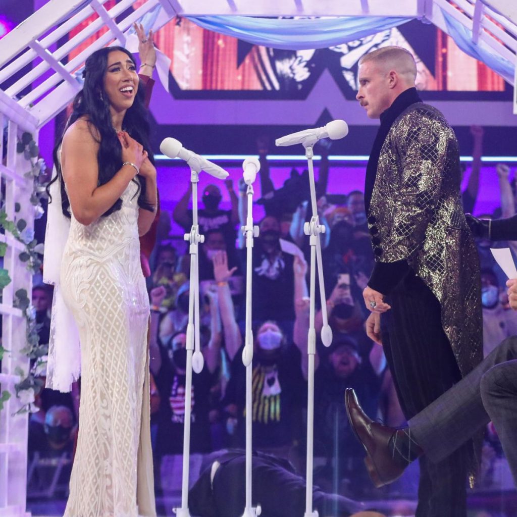 Indi Hartwell and Dexter Lumis exchange vows